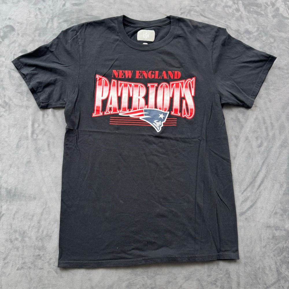 NFL New England Patriots Graphic T-Shirt Mens Medium Black Short Sleeve Tee